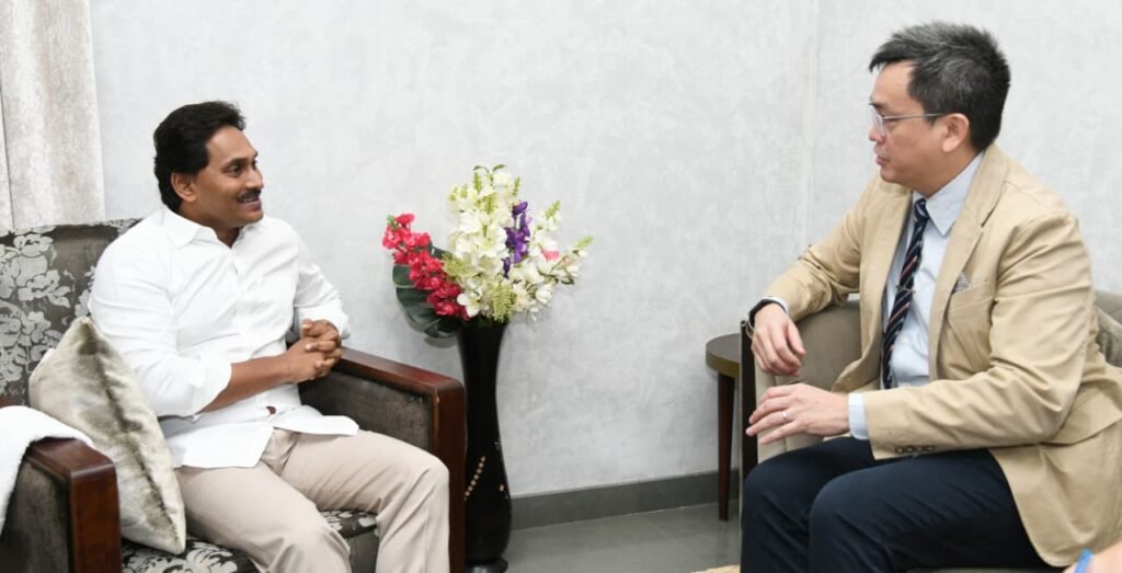 వైఎస్ జగన్ను కలిసిన సింగపూర్ కాన్సులేట్ జనరల్