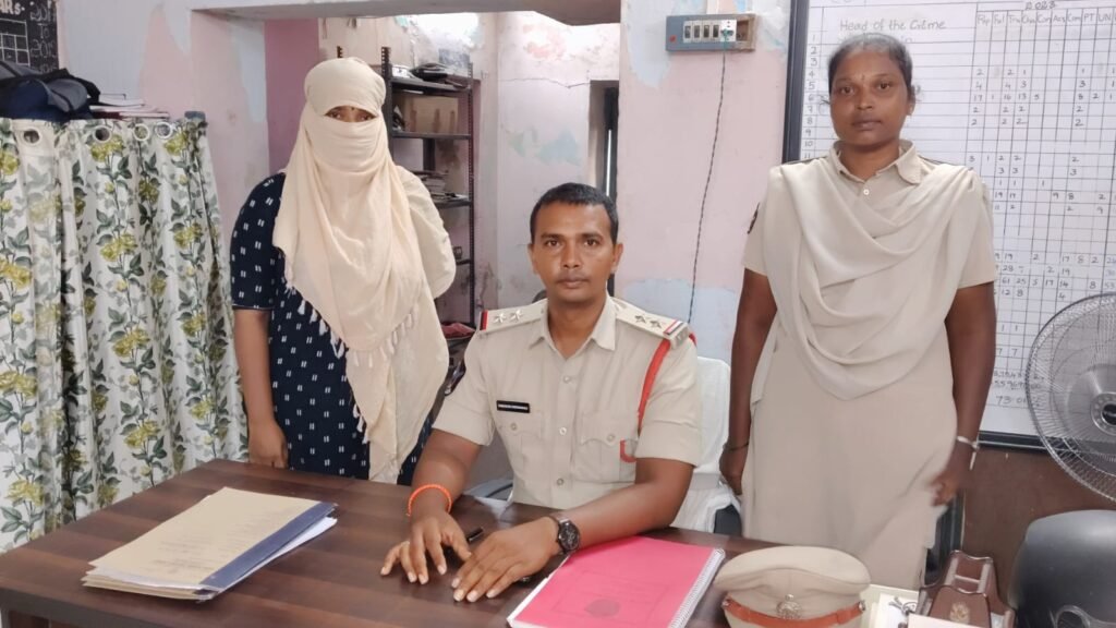 రైల్వే ఉద్యోగి ఆత్మహత్య కేసు: నిందితురాలి అరెస్ట్