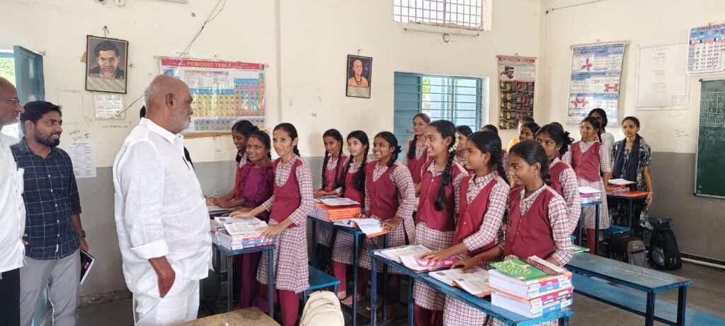 ఆకస్మికంగా తనిఖీలు చేపట్టిన ఎమ్మెల్యే