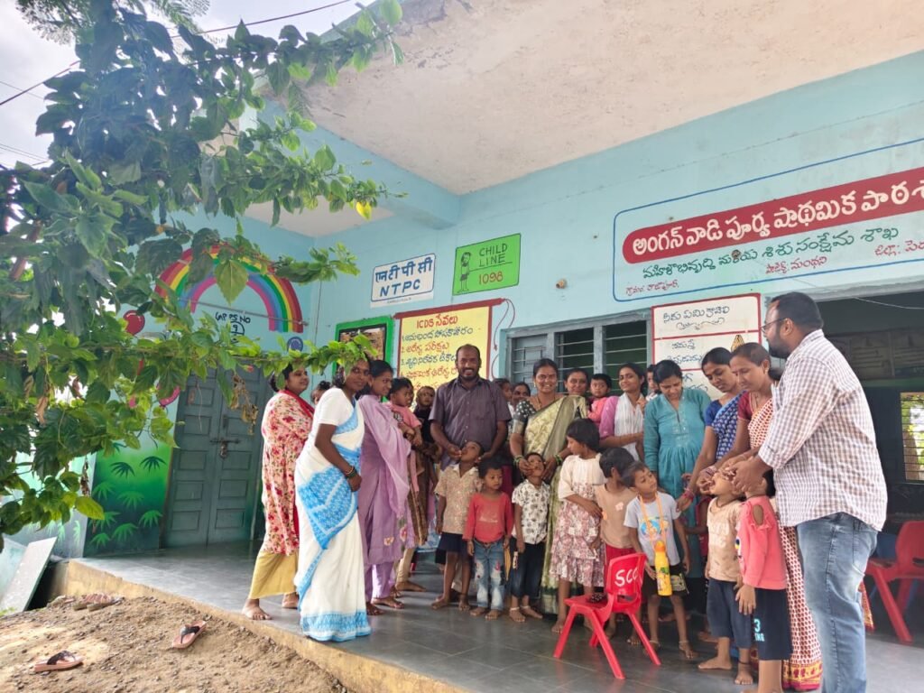 రాజాపూర్‌లో జాతీయ నులిపురుగుల నిర్మూలన కార్యక్రమం చిన్నారులకు ఆల్బెండాజోల్ మాత్రల పంపిణీ