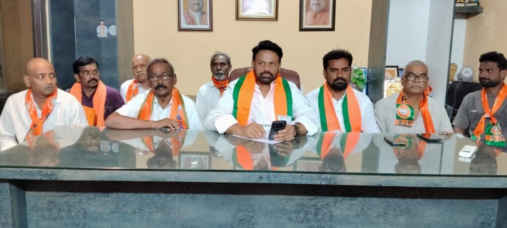 సింగరేణిని కాపాడింది బీజేపీయే.. భట్టి విక్రమార్క వాస్తవాలు గుర్తు చేసుకుని మాట్లాడాలి: చందుపట్ల సునీల్‌రెడ్డి