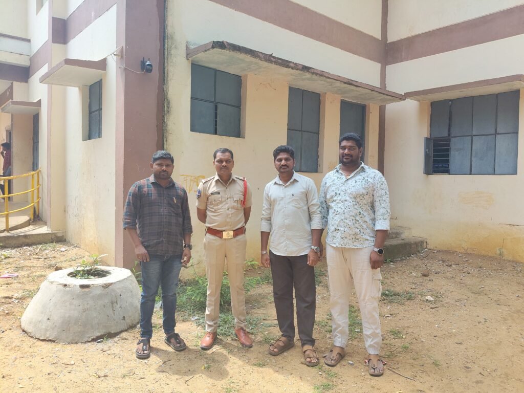 భీమారం బీసీ బాలుర హాస్టల్‌లో సీసీ కెమెరాల ఏర్పాటు: