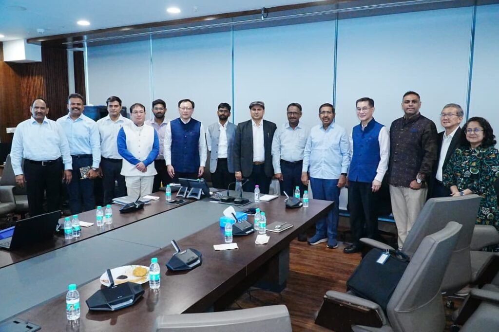 సింగపూర్ ప్రభుత్వ ప్రతినిధులతో మంత్రి నారాయణ సమావేశం
