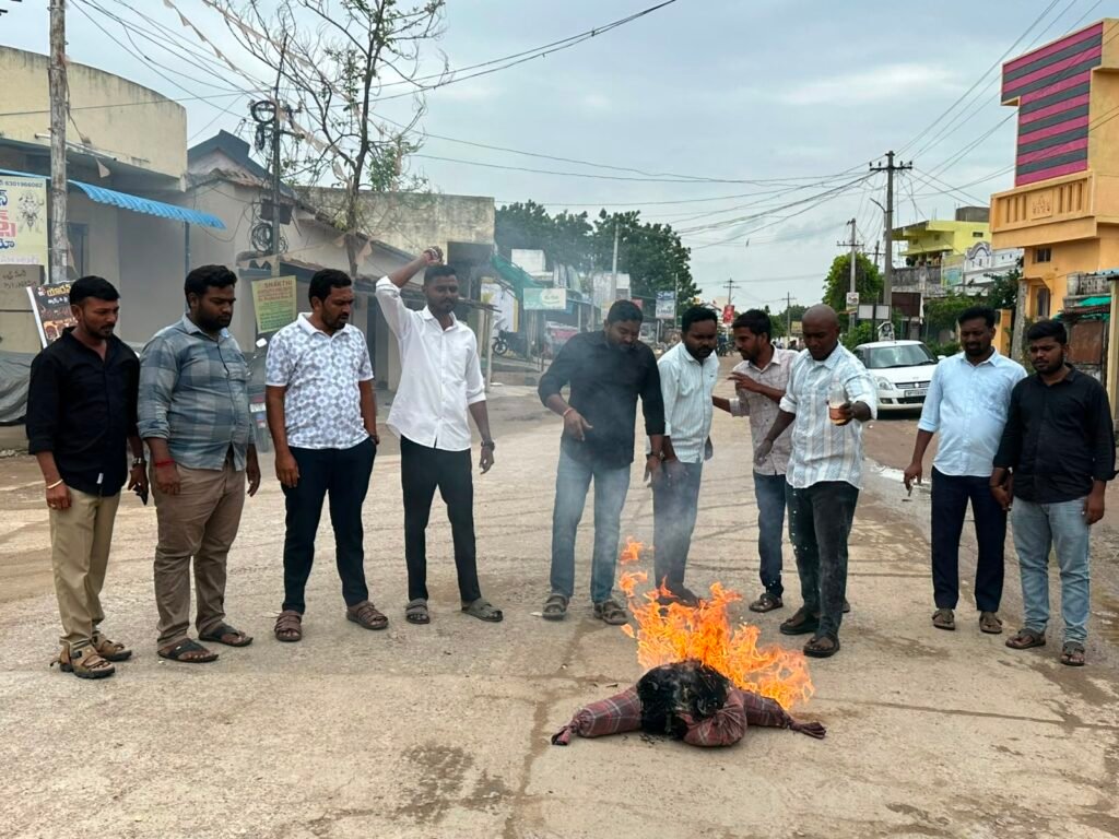 హిమాయత్ నగర్ లో కాంగ్రెస్ నిరసన ర్యాలీ
