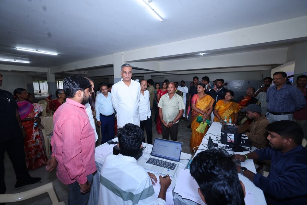 ముందస్తుగా గుర్తిద్దాం క్యాన్సర్‌ను జయిద్దాం: మాజీ మంత్రి ఎమ్మెల్యే హరీష్ రావు