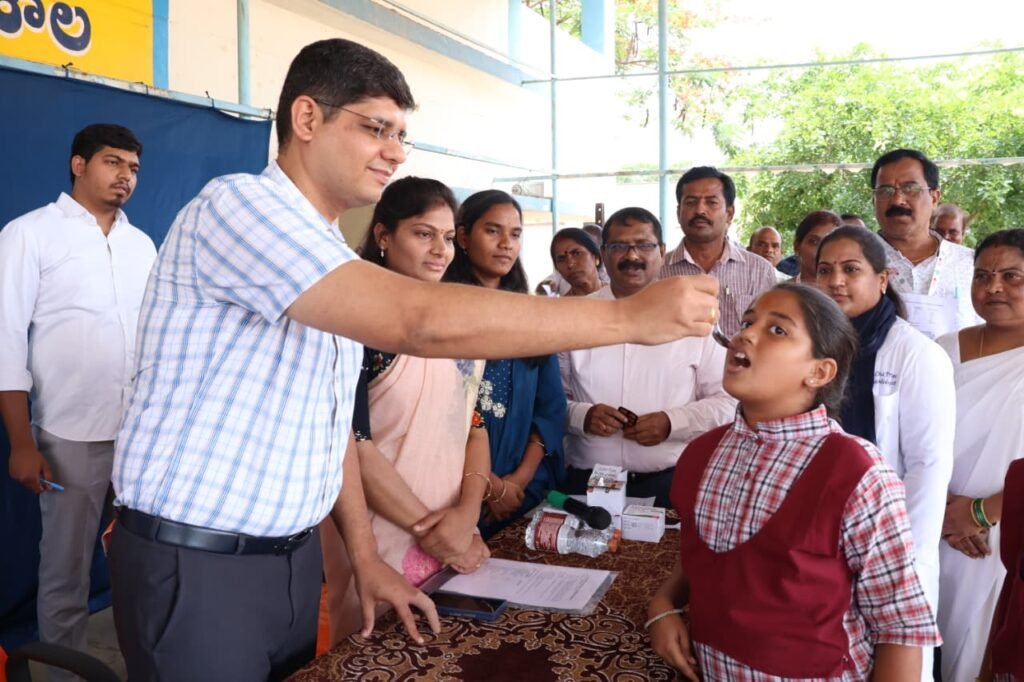 జాతీయ నులిపురుగుల నిర్మూలన దినోత్సవాన్ని విజయవంతం చేయాలి: జిల్లా కలెక్టర్ ఆశిష్ సంగ్వాన్