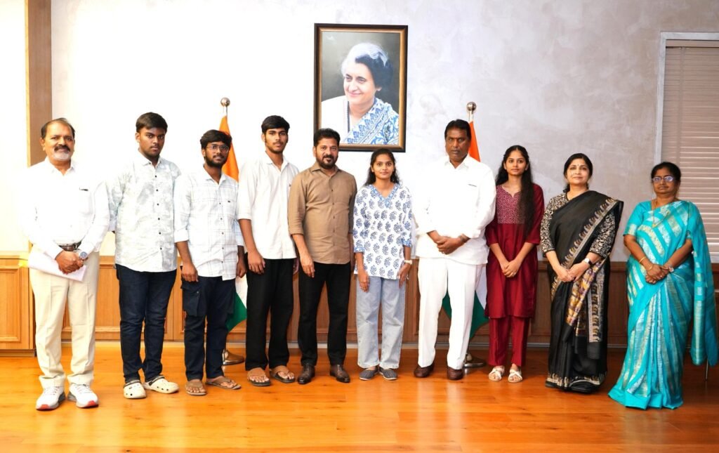 నీట్ ర్యాంకర్లను అభినందించిన సీఎం రేవంత్