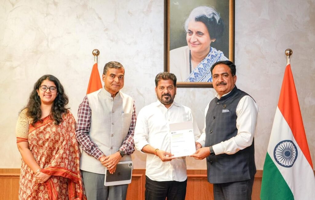 తెలంగాణలో ప్రైవేటు సమీకృత ఆయిల్ పామ్ కాంప్లెక్స్, ఆయిల్ పామ్ సాగు విస్తరణ సీఎం రేవంత్ తో గోద్రేజ్ ప్రతినిధుల భేటీ
