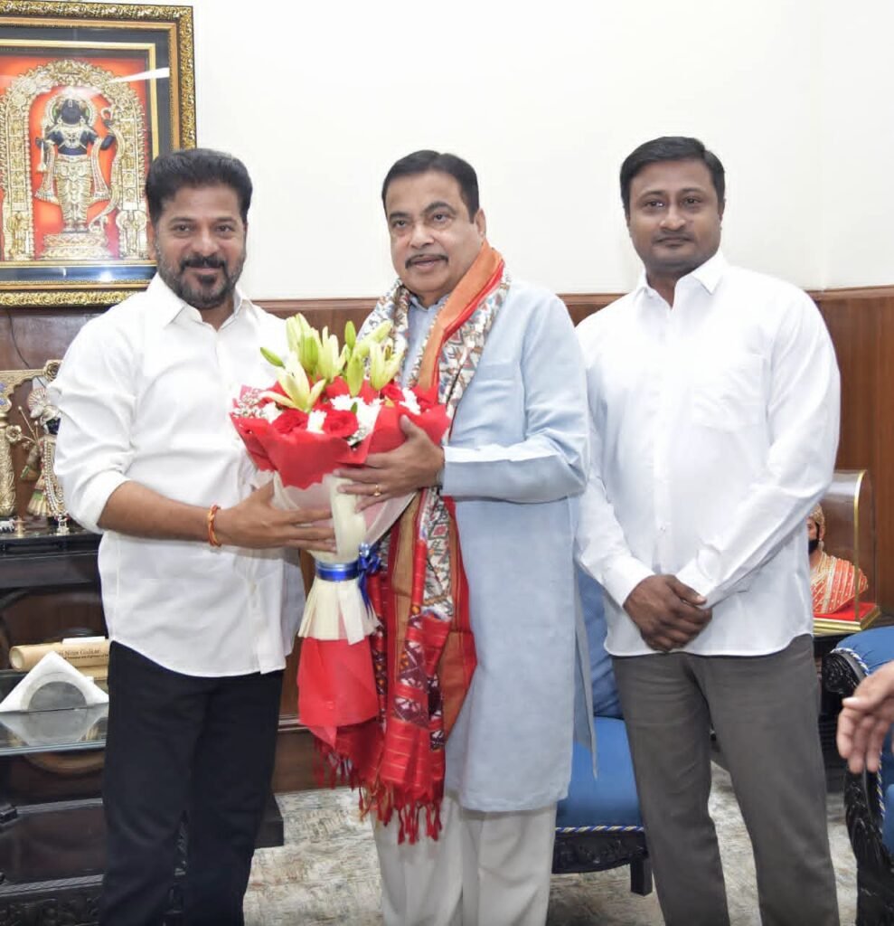 కేంద్ర  మంత్రి  నితిన్ గడ్కరీ తో  ముఖ్య‌మంత్రి  రేవంత్ రెడ్డి  భేటీ