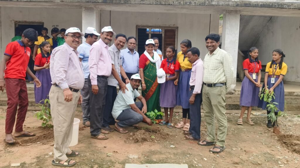 పాఠశాల వనమహోత్సవం.జయశంకర్ భూపాలపల్లి.