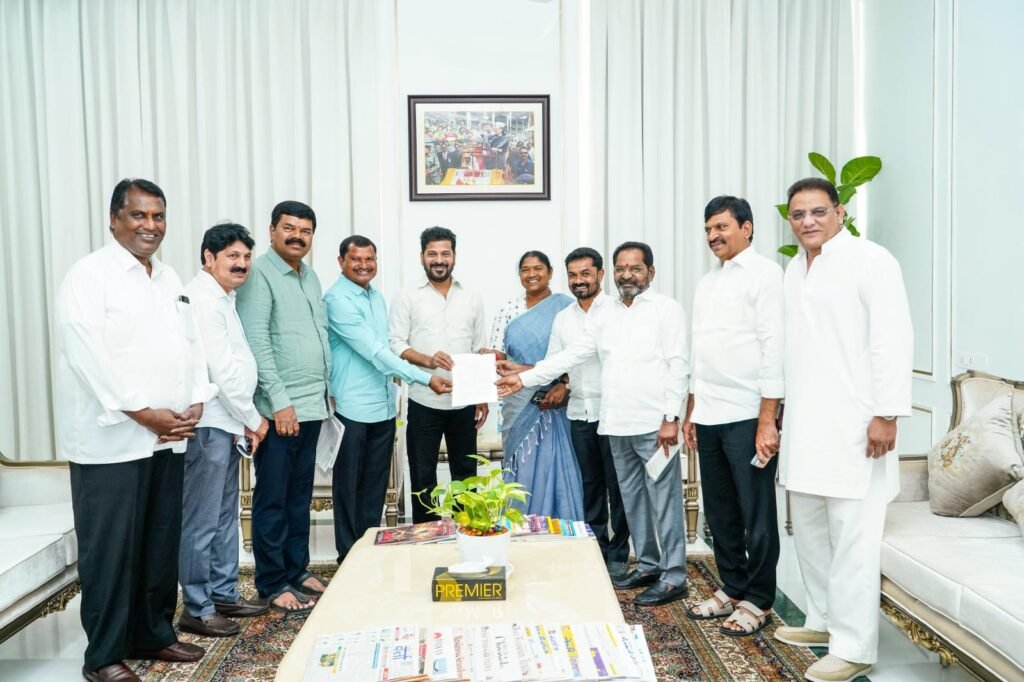 ఏజెన్సీ నియోజకవర్గాల్లో అదనంగా రెండు వేల ఇందిరమ్మ ఇళ్లు కేటాయించాలి సీఎం రేవంత్ రెడ్డికి కోరిన గిరిజన ఎమ్మెల్యేలు