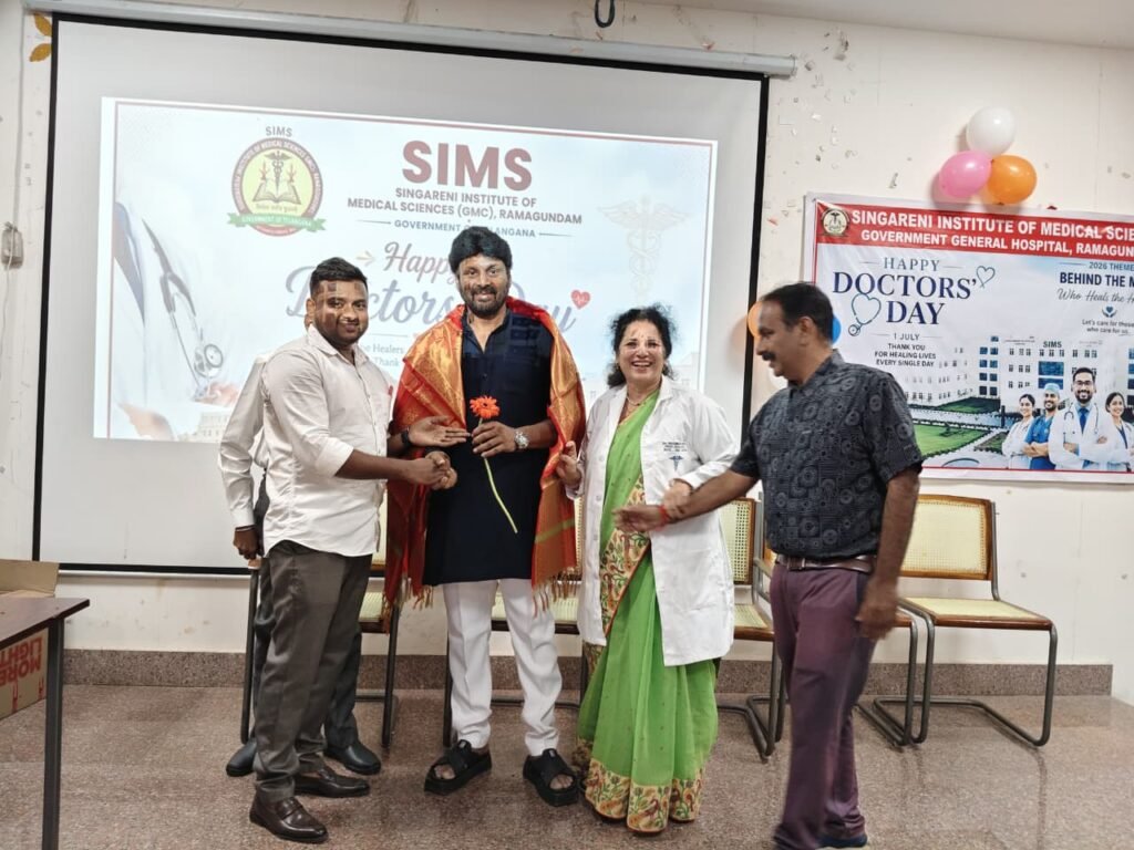 జాతీయ వైద్యుల దినోత్సవం సందర్భంగా వైద్యులను సన్మానించిన ఎమ్మెల్యే ఎం.ఎస్. రాజ్ ఠాకూర్