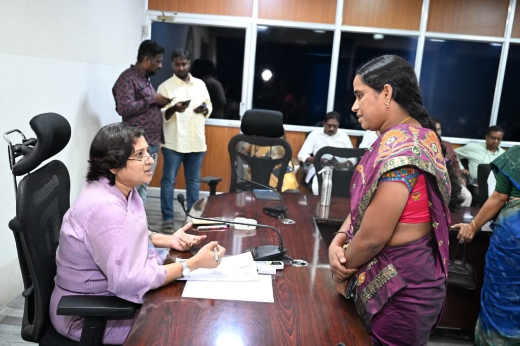 నగరపాలక సంస్థకు 36 వినతులు.   కమిషనర్ (ఎఫ్.ఏ.సి) శారదా దేవి .