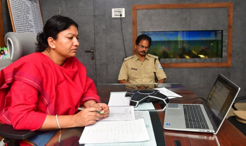 జాతీయ రహదారులపై ప్రమాదాల నివారణకు పకడ్బందీ చర్యలు: జిల్లా కలెక్టర్