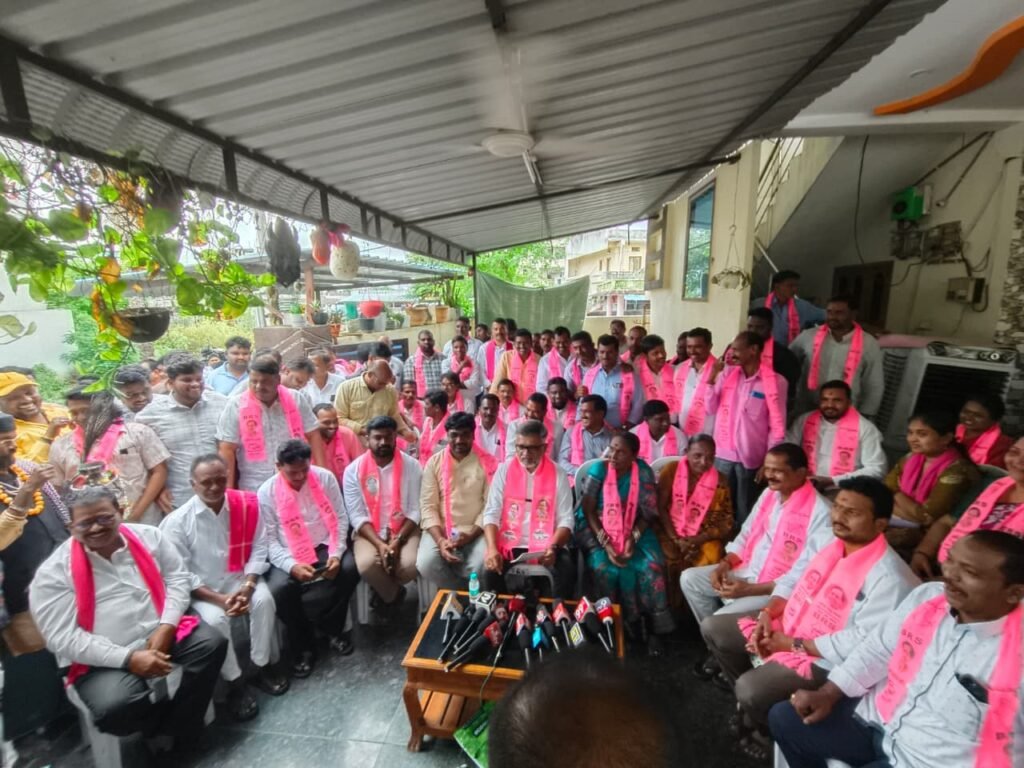 దుద్దిళ్లపై మాజీ ఎమ్మెల్యే పుట్ట మధూకర్ తీవ్ర విమర్శలు
