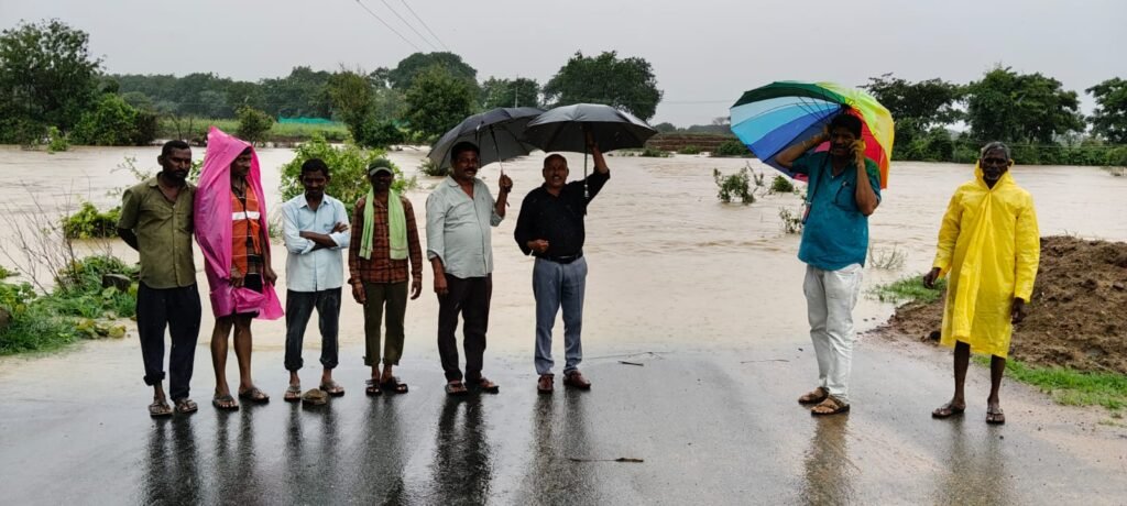 భారీ వర్షాల వేళ అప్రమత్తమే ప్రాణ రక్షణ..జైపూర్ మండల ప్రజలకు అధికారుల విజ్ఞప్తి – వాగులు, చెరువులు, గోదావరి పరిసరాలకు దూరంగా ఉండాలి