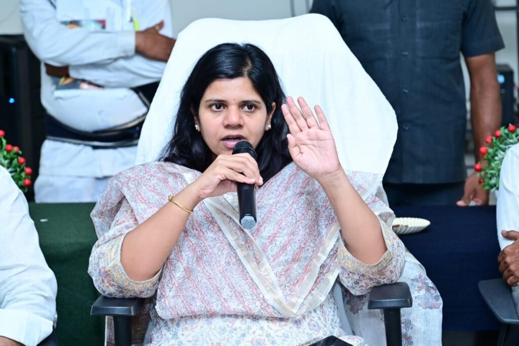 నిజామాబాద్ నుండి యూ.కేకు బియ్యం ఎగుమతులు    లాంఛనంగా జెండా ఊపి ప్రారంభించిన కలెక్టర్