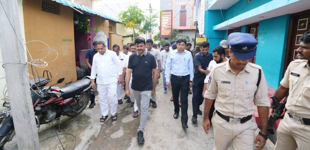 ఇందిరమ్మ ఇళ్ల చివరి బిల్లులకు రూ.300 కోట్లు విడుదలమంత్రి పొంగులేటి