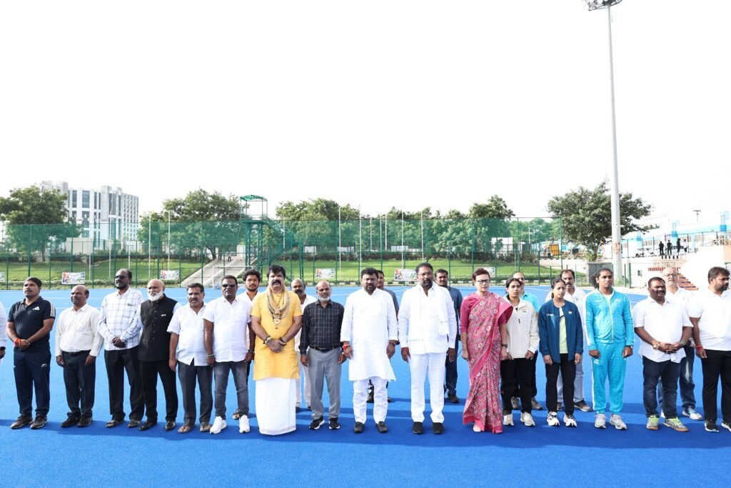 జాతీయ క్రీడా దినోత్సవం సందర్బంగా గచ్చిబౌలి హాకీ స్టేడియంలో ఘనంగా మేజర్ ధ్యాన్ చంద్ జయంతి వేడుకలు   పాల్గొన్న మంత్రి వాకిటి శ్రీహరి, స్పోర్ట్స్ అథారిటీ చైర్మన్ శివసేన రెడ్డి