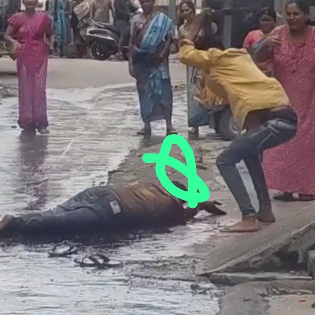 నడి రోడ్డుపై వ్యక్తిపై హత్యాయత్నం