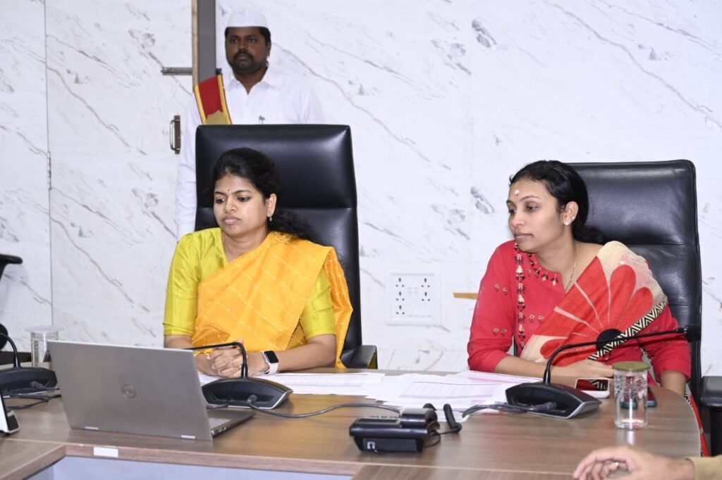 వసతి గృహాల్లో సకల సదుపాయాలు   విద్యార్థులు సద్వినియోగం చేసుకోవాలి    బాగా చదువుకొని తల్లిదండ్రులకు మంచి పేరు తీసుకురావాలి    హనుమకొండ జిల్లా కలెక్టర్ చాహత్ బాజ్ పాయి