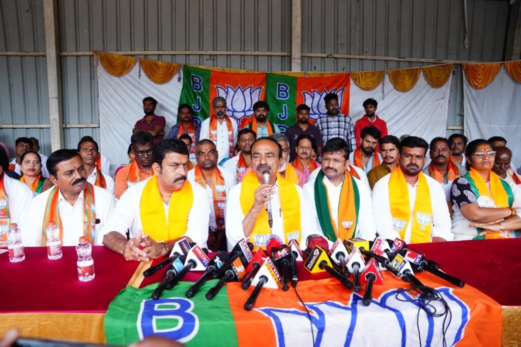భూకబ్జాలను అరికట్టే సత్తా లేకపోతే రేవంత్ రెడ్డి రాజీనామా చేయాలిఎంపి ఈటల.