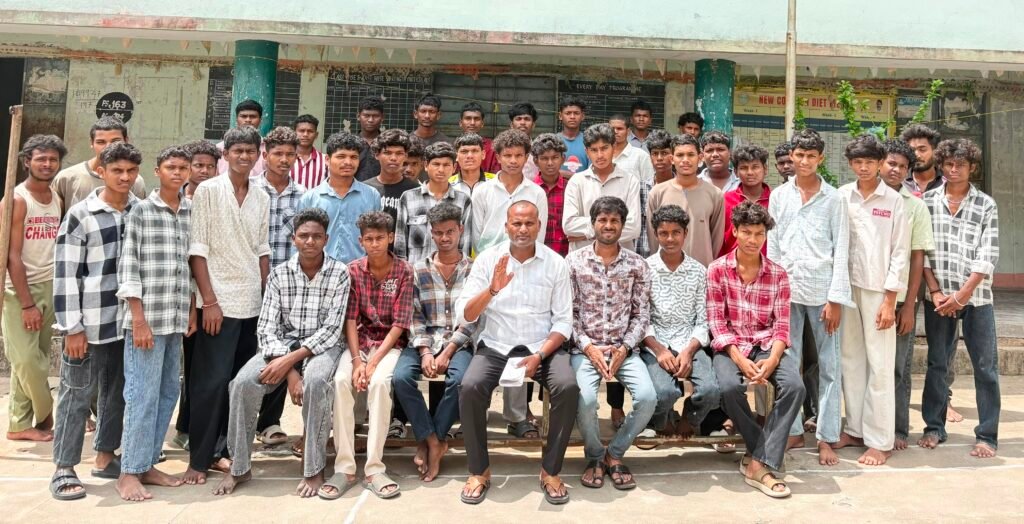 పెండింగ్ ఉపకార వేతనాలు తక్షణమే  .విద్యార్థులను ఇబ్బందులకు గురిచేయొద్దని ఐక్య విద్యార్థి సంఘాల డిమాండ్