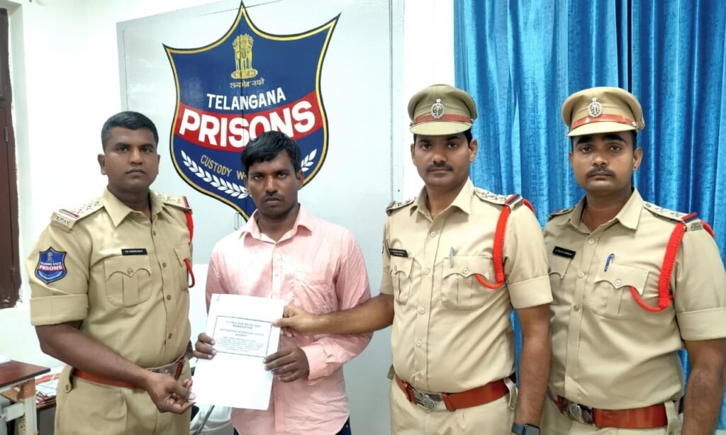 ప్రభుత్వ బియ్యం అక్రమ తరలింపుపై రైస్‌మిల్లర్‌పై పీడీ యాక్ట్.రూ.15.70 కోట్ల విలువైన ప్రభుత్వ బియ్యం దారి మళ్లించినట్లు ఆరోపణలు.