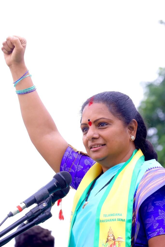 కవిత ఆ వర్గాన్ని టార్గెట్ చేస్తున్నారా