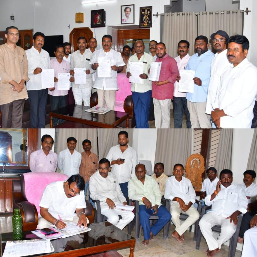 గ్రాడ్యుయేట్ ఎమ్మెల్సీ ఎన్నికల ప్రక్రియ ప్రారంభించిన మాజీ మంత్రి.సింగిరెడ్డి నిరంజన్ రెడ్డి. వనపర్తి.