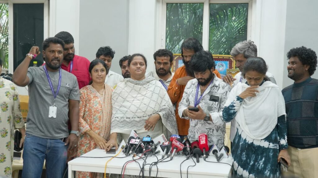 చిరంజీవి గారి వల్లే మాకు న్యాయం జరుగుతుంది.- డాన్సర్స్ అసోసియేషన్ ప్రెసిడెంట్ సుమలత ▪️ రఘు మాస్టర్‌ కార్యవర్గం ఎన్నిక చెల్లదు ▪️ విడదీయాలని చూస్తే లాగి కొడతాం ▪️ ఫిల్మ్ ఛాంబర్, చిరంజీవి గారే పరిష్కరించాలి