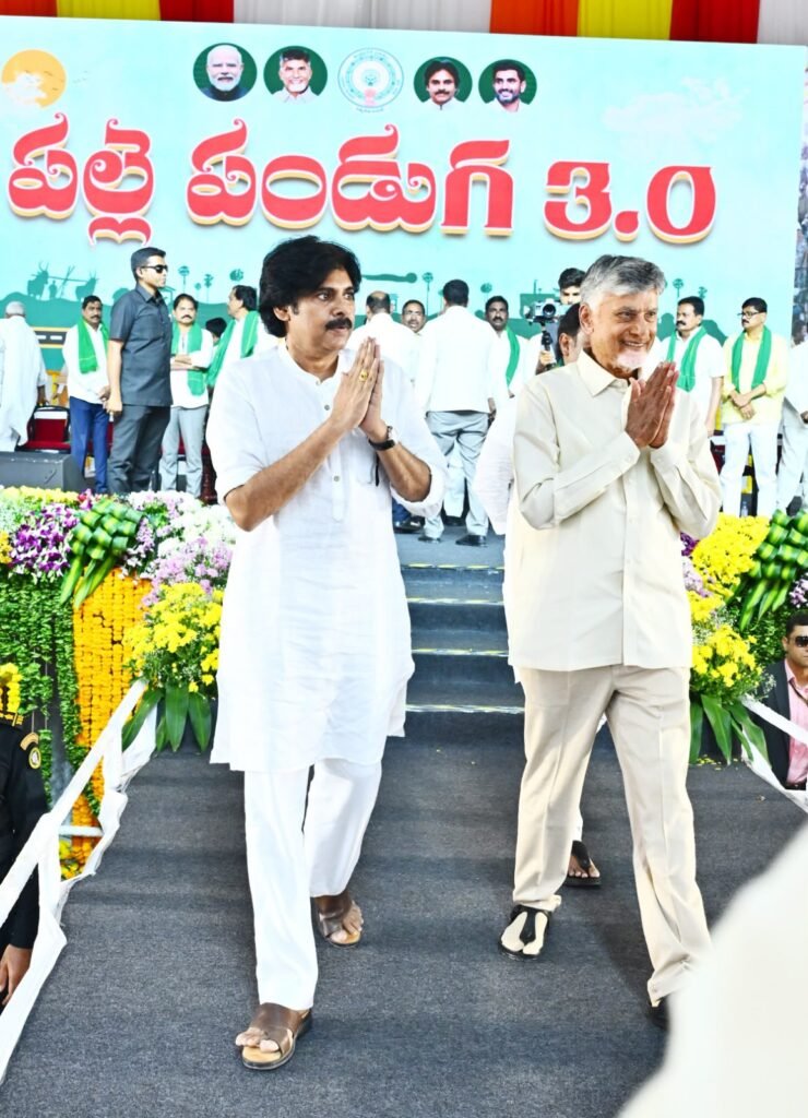 వైసీపీ ఐదేళ్ల కంటే.. ఈ రెండేళ్లలోనే పదింతల రోడ్ల నిర్మాణం   పల్లె పండుగ 1.0, 2.0తో రూ.9 వేల కోట్ల అభివృద్ధి పనులు  100 రెట్లు ఎక్కువగా మినీ గోకులాలు బ్లీచింగ్ పౌడర్ కొనలేని స్థితి నుంచి.. సొంతంగా అభివృద్ధి ప్రణాళికలు రూపొందించుకునే స్థాయికి పంచాయతీలను తీసుకొచ్చాం  ఎస్సీ, ఎస్టీ కాలనీల్లో 6,500 కి.మీ. సీసీ రోడ్ల నిర్మాణం   అడవి తల్లిబాటలో 1,500 కి.మీ.కు పైగా రహదారుల నిర్మాణం గ్రామాల సమగ్ర అభివృద్ధే లక్ష్యంగా పల్లె పండుగ 3.0 పల్లె పండుగ 3.0లో 6 వేల కి.మీ. సీసీ రోడ్లు, 9,500 కి.మీ. బీటీ రోడ్లు  22,500 మినీ గోకులాలు.. 50 వేల ఎకరాల్లో పండ్ల తోటలు • కేంద్ర–రాష్ట్ర ప్రభుత్వాల సమన్వయంతో గ్రామీణ అభివృద్ధికి భారీ కార్యాచరణ • ప్రజల భాగస్వామ్యంతోనే పారదర్శక గ్రామీణ అభివృద్ధి • అభివృద్ధి పనుల నాణ్యతపై ప్రజల పర్యవేక్షణ అవసరం ఉదయగిరి వేదికగా రూ.11,085 కోట్ల పల్లెపండుగ 3.0కు శ్రీకారం •  ముఖ్యమంత్రి  చంద్రబాబు నాయుడు తో కలిసి పనులు ప్రారంభించిన ఉప ముఖ్యమంత్రి  పవన్ కళ్యాణ్