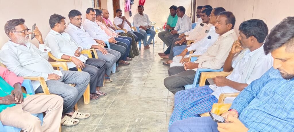 బాధిత కుటుంబాలకు బీఆర్‌ఎస్ నాయకుల పరామర్శ
