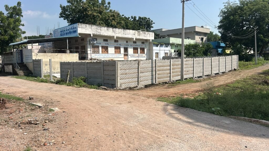 ఆర్‌జీ-3లో సింగరేణి స్థలం కబ్జా?రూ.కోటి విలువైన స్థలానికి ప్రహరీ నిర్మాణం.. అధికారుల తీరుపై అనుమానాలు.