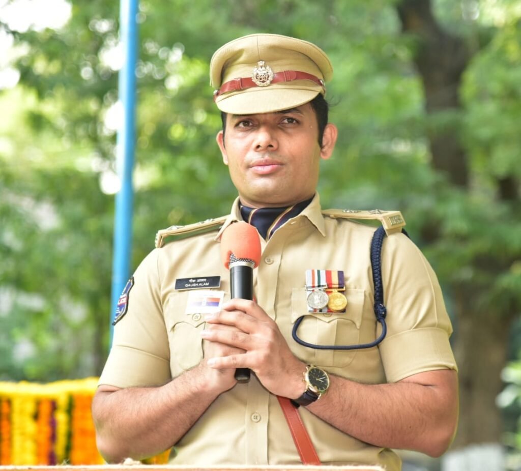సైబర్ నేరగాళ్ల మ్యూల్ ఖాతాలపై పోలీసుల కొరడా కమీషనరేట్ వ్యాప్తంగా 29 కేసులు నమోదు, 88 మందిపై చర్యలు