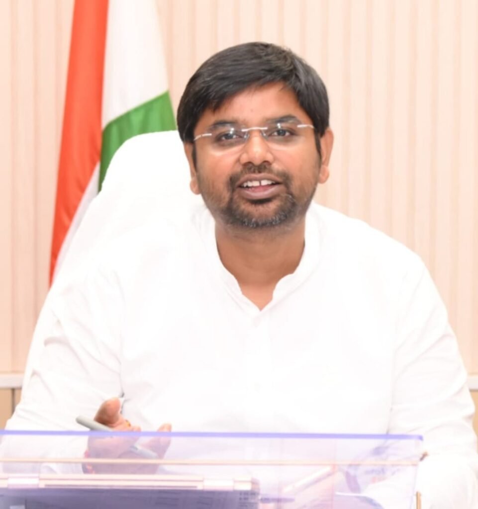 ఈ నెల 5న ప్రజావాణి కార్యక్రమం రద్దు,జిల్లా కలెక్టర్ కుమార్ దీపక్.