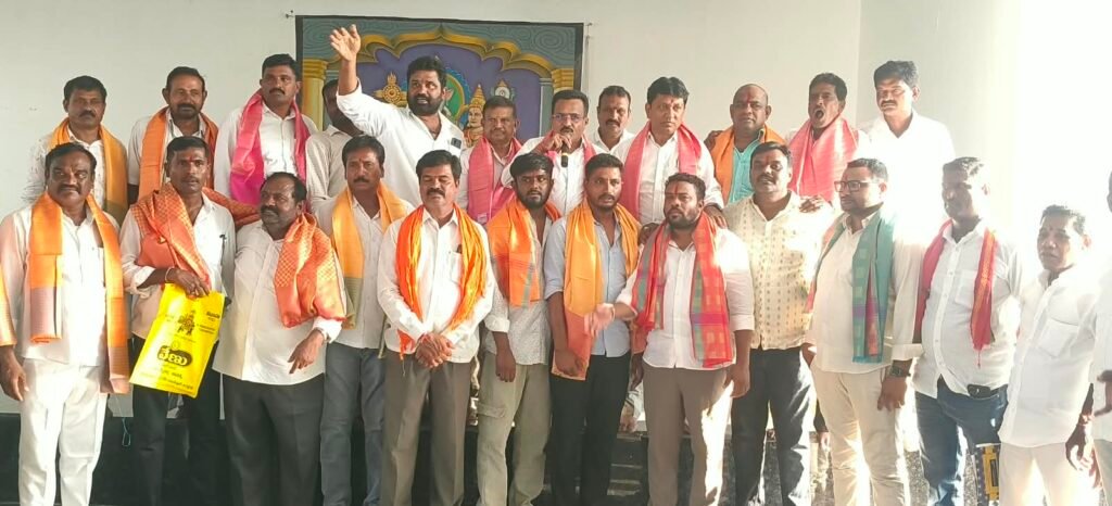కమాన్‌పూర్ మండల యాదవ మహాసభ అధ్యక్షుడిగా కొయ్యడ సతీష్ యాదవ్.