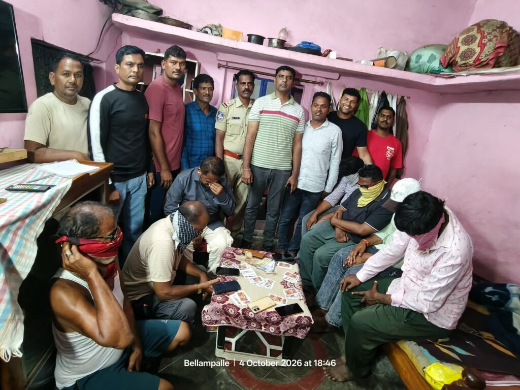బెల్లంపల్లి హనుమాన్ బస్తీలో పేకాట స్థావరంపై టాస్క్‌ఫోర్స్ పోలీసుల దాడి… ఏడుగురు అరెస్ట్.
