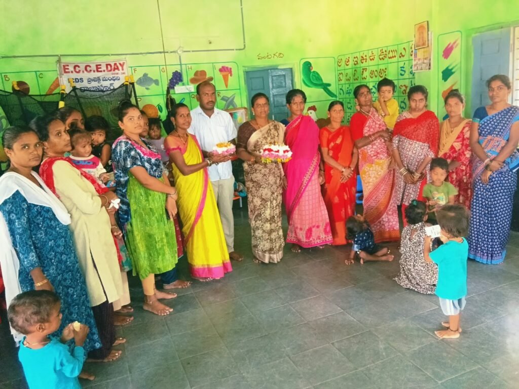 రాజాపూర్ అంగన్వాడీ కేంద్రంలో ఘనంగా బతుకమ్మ సంబరాలు.చిన్నారులకు తెలంగాణ సంస్కృతి, సంప్రదాయాల పరిచయం.