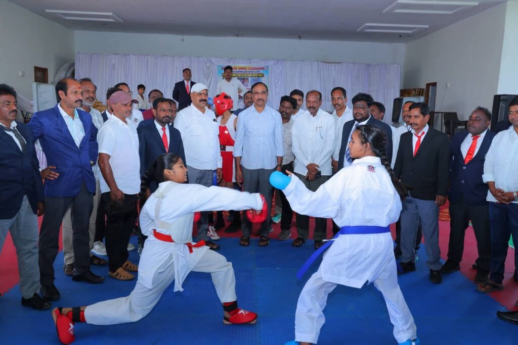 జిల్లా స్థాయి స్కూల్ గేమ్స్ ఫెడరేషన్ పోటీలకు హాజరైన జగిత్యాల ఎమ్మెల్యే డా. సంజయ్ కుమార్.